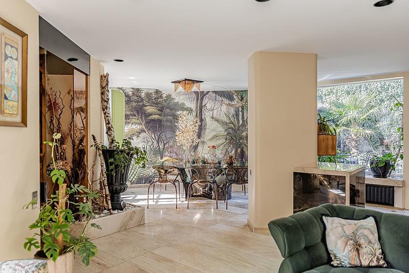 Maison d'architecte - 258 m² - 6 pièces