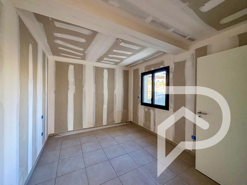 Maison - 104 m² - 5 pièces