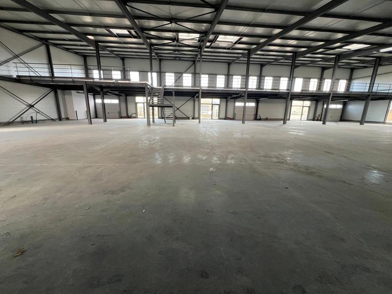 Local commercial - 1 185 m²