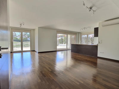 Appartement - 105 m² - 4 pièces