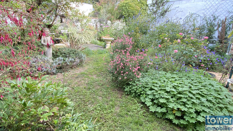 Maison - 239 m² - 6 pièces