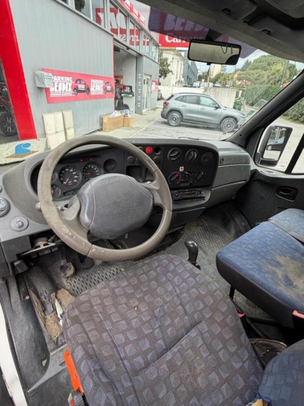Iveco Daily Classe c Fourgon Benne Vente a Marchand Uniquement