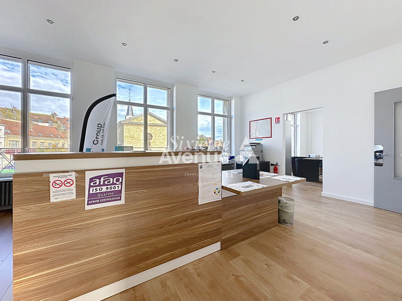 Local commercial - 111 m²