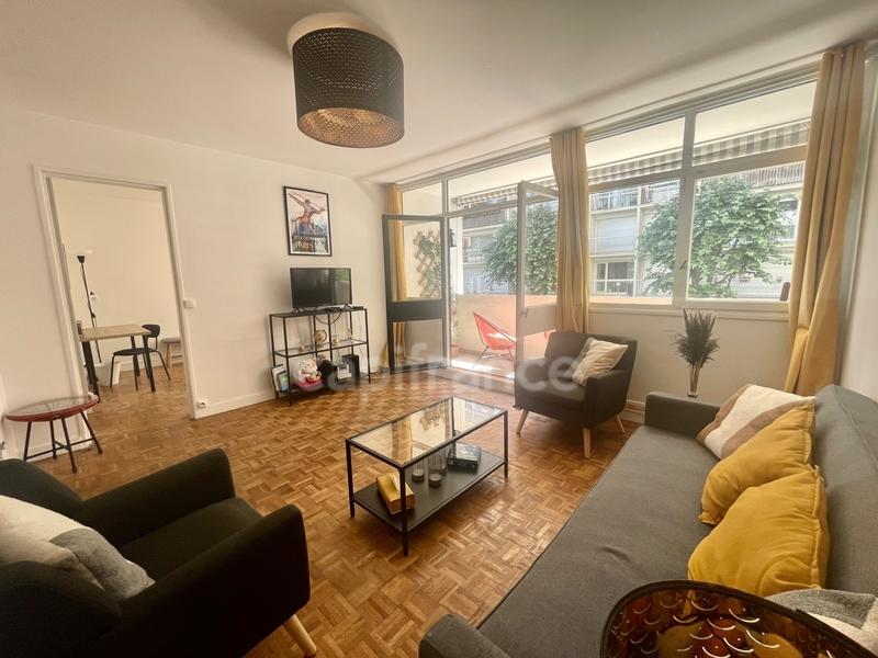 Appartement - 90 m² - 5 pièces