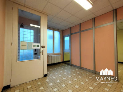 Bureau - 74 m² - 3 pièces