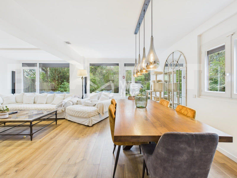 Maison - 138 m² - 6 pièces