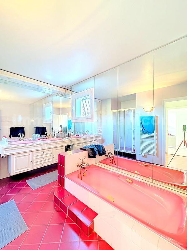 Maison - 177 m² - 5 pièces