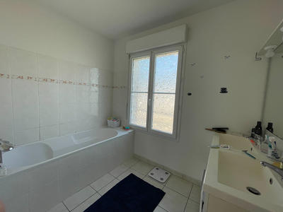 Maison - 104 m² - 5 pièces