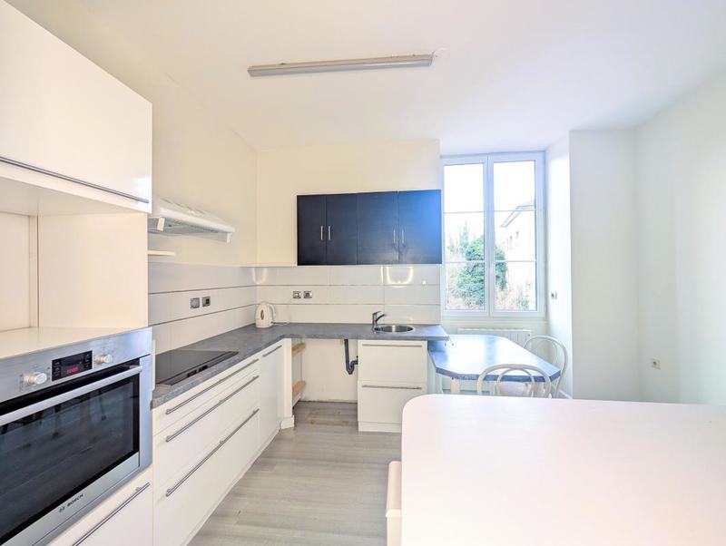 Appartement - 90 m² - 3 pièces