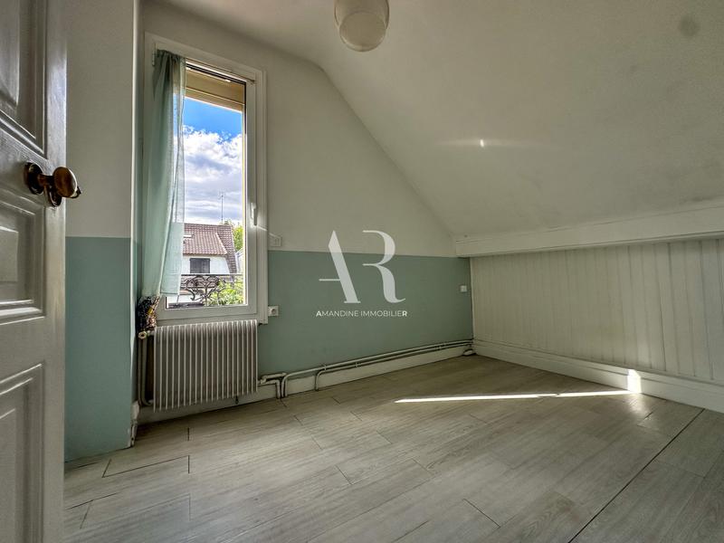 Maison - 95 m² - 3 pièces