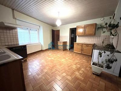 Maison - 140 m² - 6 pièces