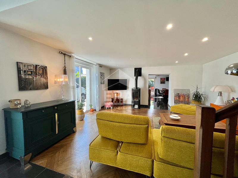 Maison - 158 m² - 5 pièces