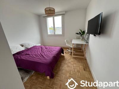 Chambre - 10 m² - 1 pièce