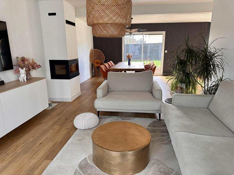 Maison - 136 m² - 6 pièces