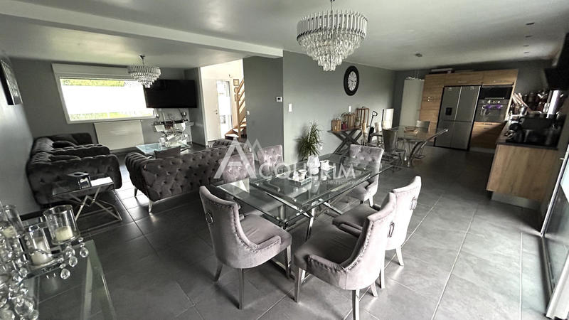 Maison - 133 m² - 6 pièces