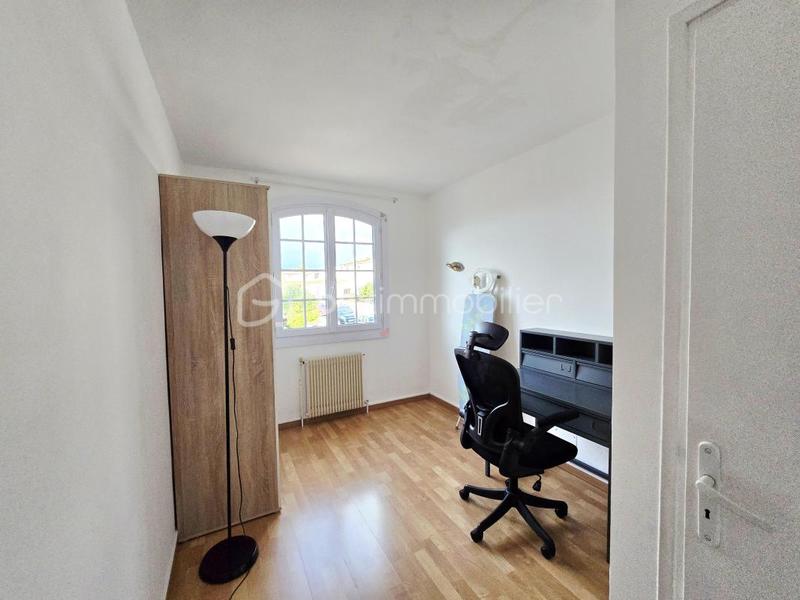 Maison - 94 m² - 5 pièces