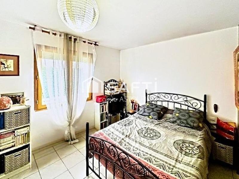 Maison - 200 m² - 8 pièces