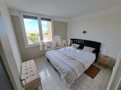 Appartement - 77 m² - 3 pièces