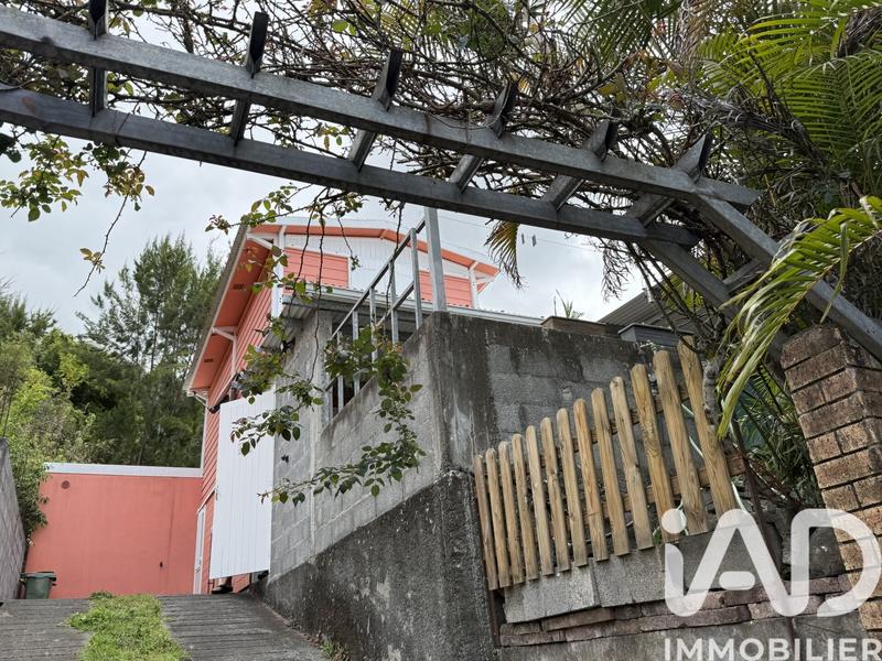 Maison - 77 m² - 5 pièces