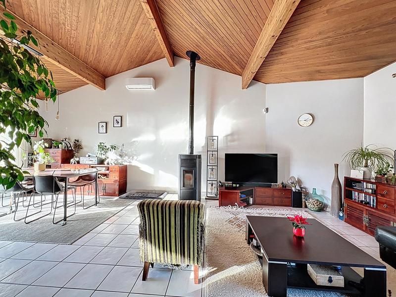 Maison - 146 m² - 6 pièces