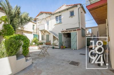 Maison - 240 m² - 9 pièces