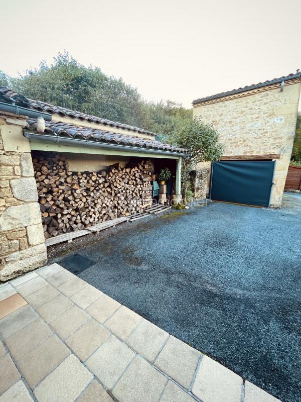 Maison en pierre - 304 m² - 16 pièces