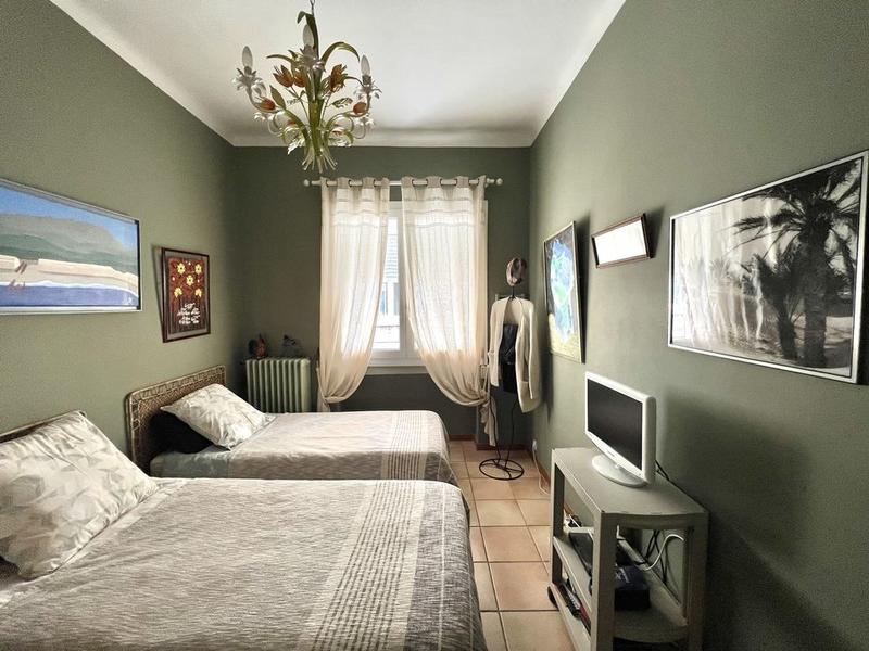 Maison de ville - 245 m² - 5 pièces