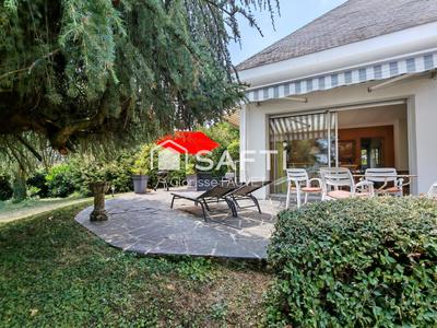 Villa - 200 m² - 6 pièces