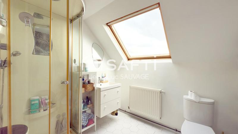 Maison - 201 m² - 6 pièces