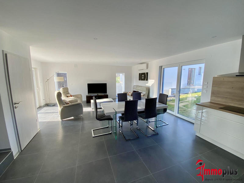 Maison - 115 m² - 6 pièces