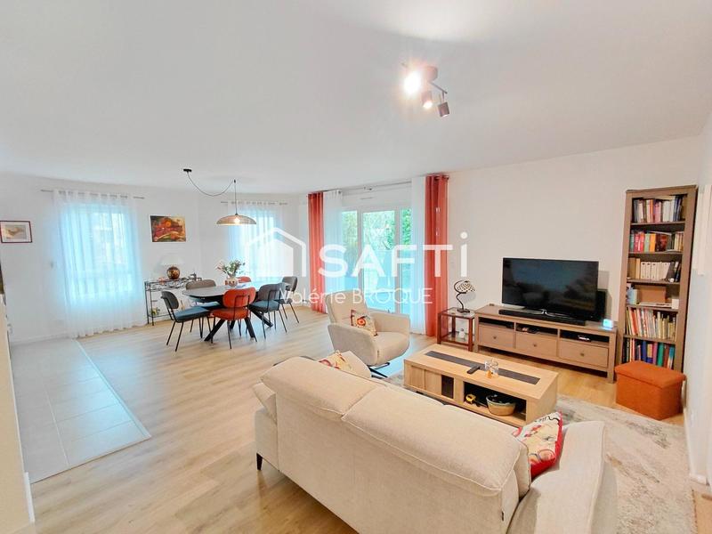 Appartement - 90 m² - 4 pièces