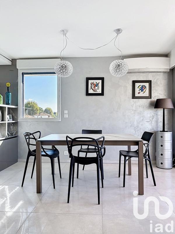 Appartement - 80 m² - 4 pièces