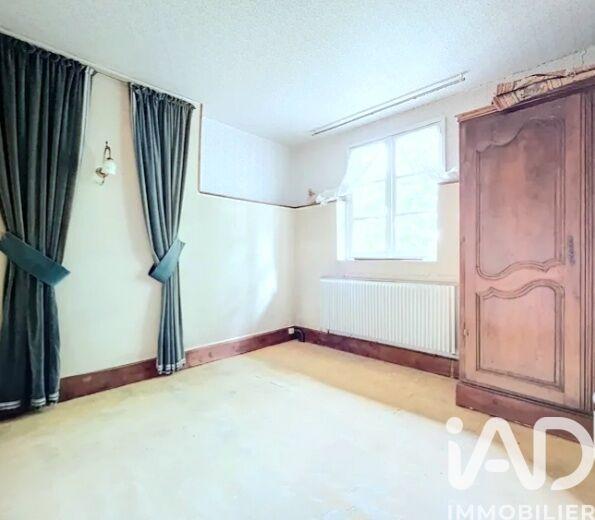 Maison - 310 m² - 9 pièces