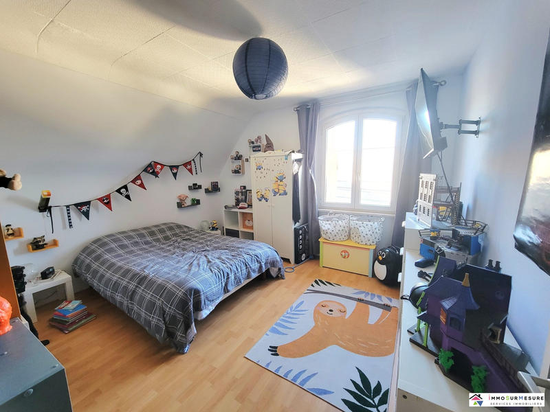 Maison - 140 m² - 7 pièces