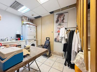 Local commercial - 48 m² - 3 pièces