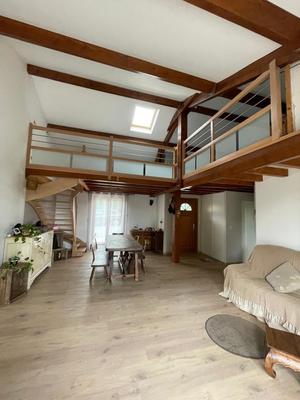 Maison - 135 m² - 6 pièces