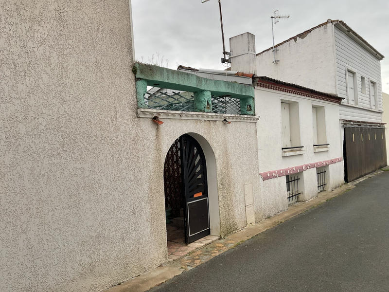 Immeuble - 98 m² - 7 pièces