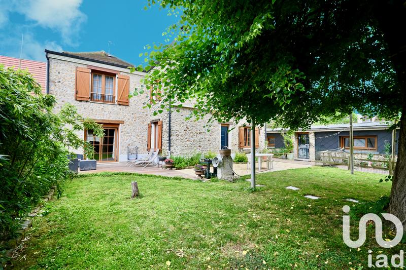 Maison - 175 m² - 8 pièces