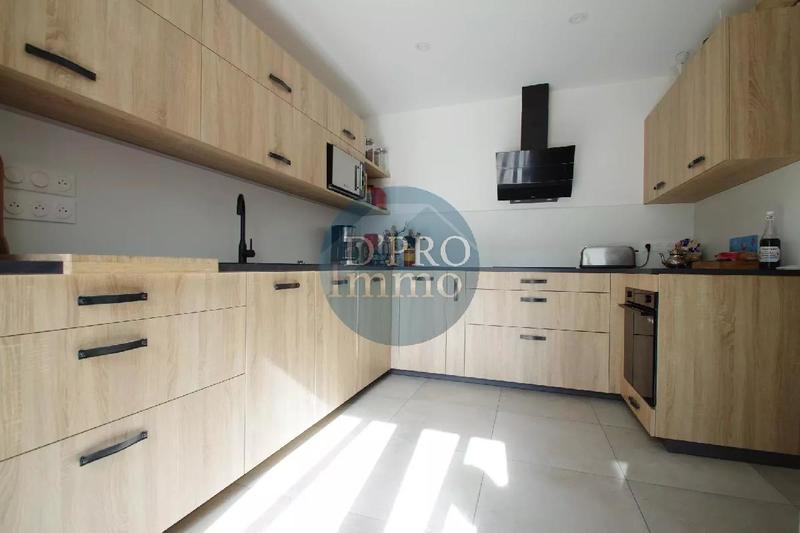 Maison - 104 m² - 6 pièces