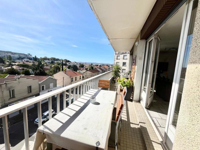 Appartement - 92 m² - 3 pièces