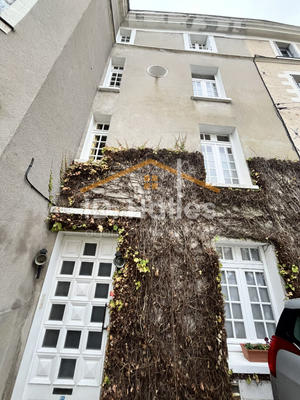 Maison - 209 m² - 8 pièces