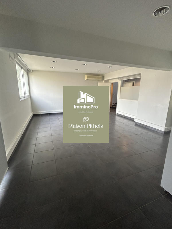 Local d'activités - 570 m²