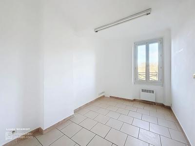 Immeuble - 150 m² - 8 pièces