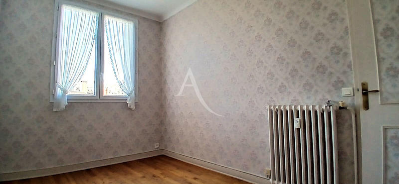 Appartement - 90 m² - 3 pièces