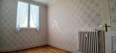 Appartement - 90 m² - 3 pièces