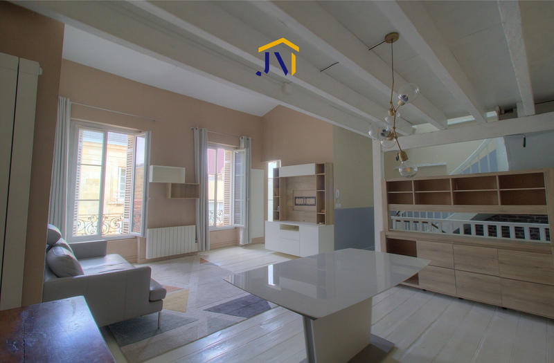 Appartement - 84 m² - 4 pièces