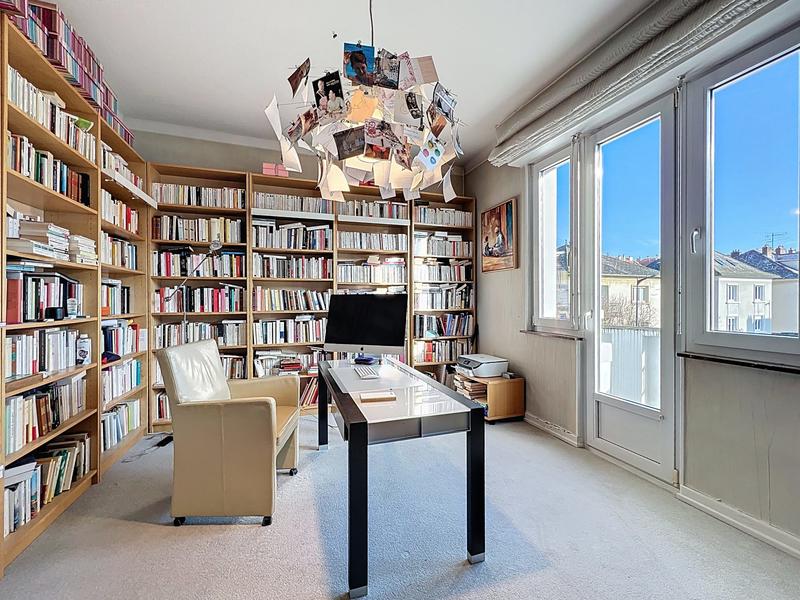 Villa - 207 m² - 9 pièces