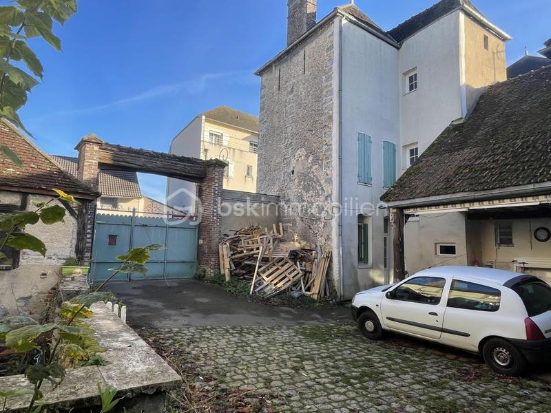 Immeuble - 203 m² - 10 pièces