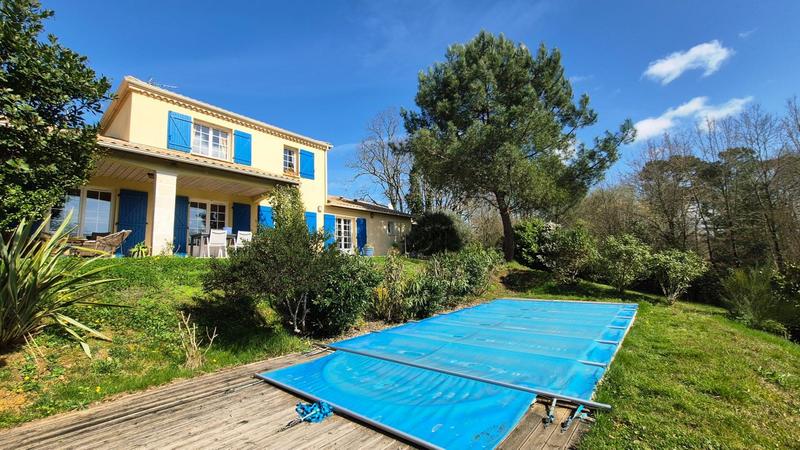 Maison - 150 m² - 4 pièces