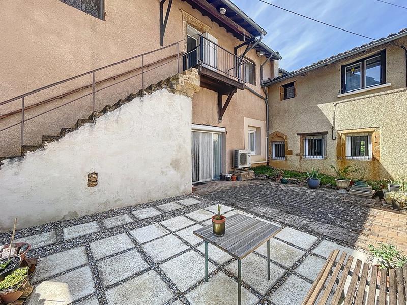 Maison - 100 m² - 4 pièces